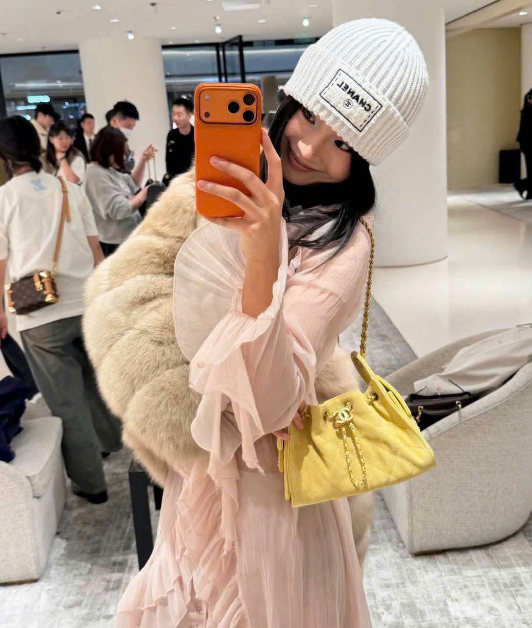 Túi Chanel Mini Hobo C25 Suede