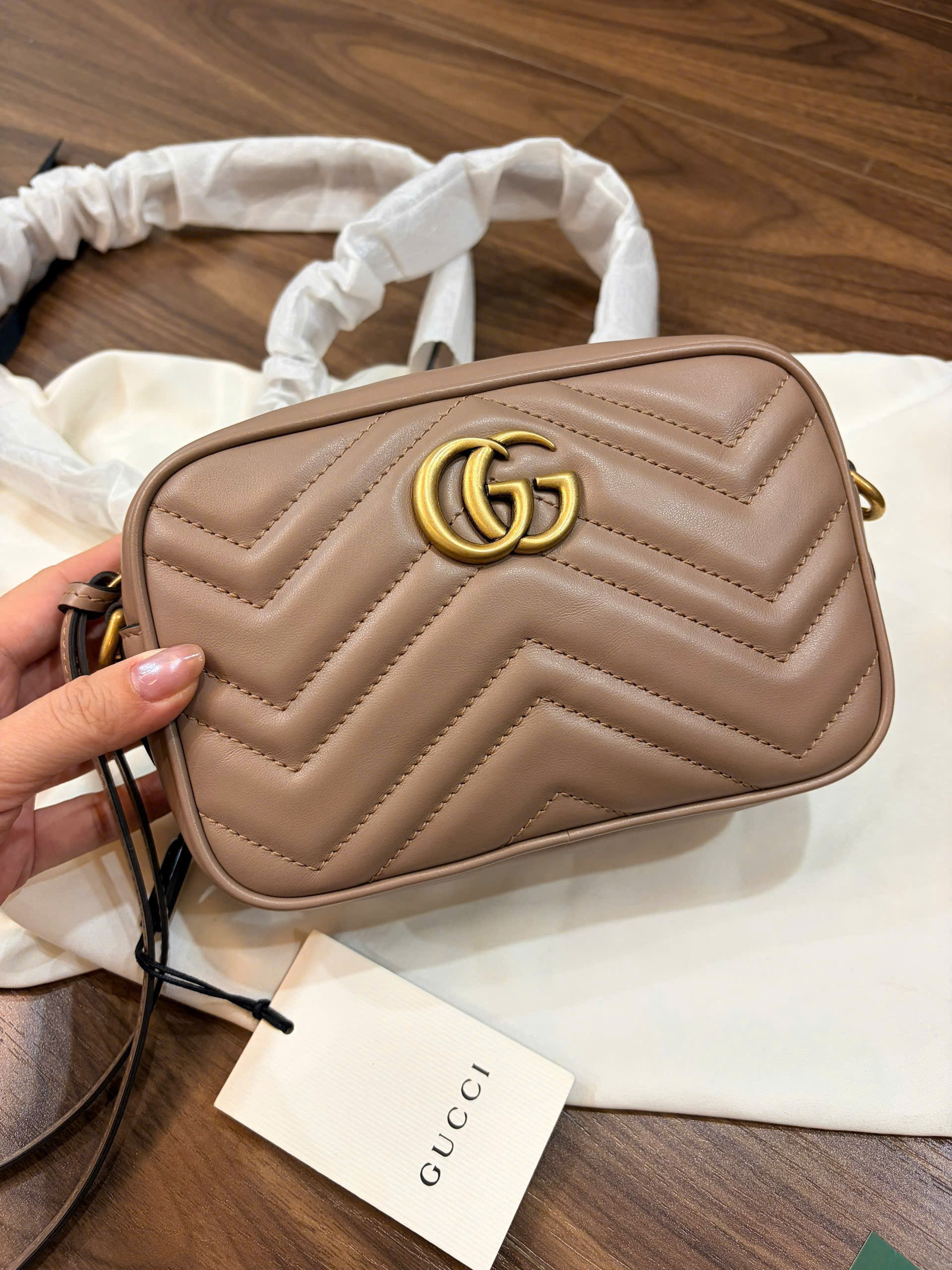 Túi Xách Gucci Camera Bag Mini