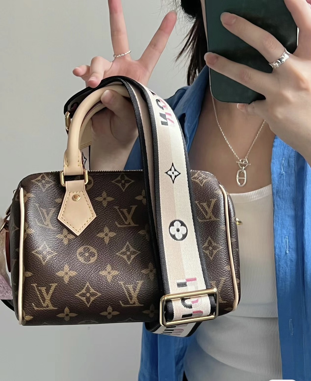 Louis Vuitton - LV speedy Brandouliere 20