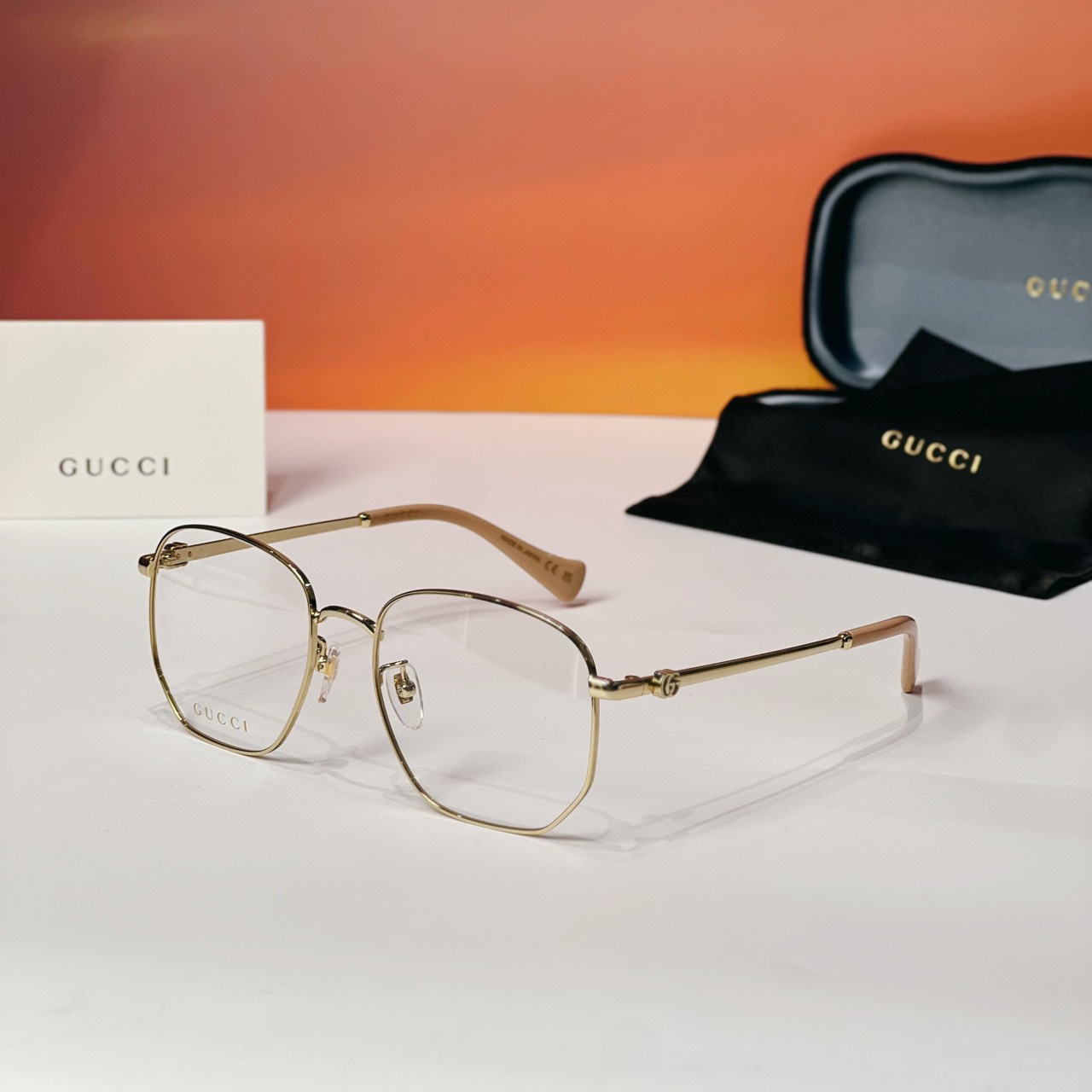 Kính GUCCI