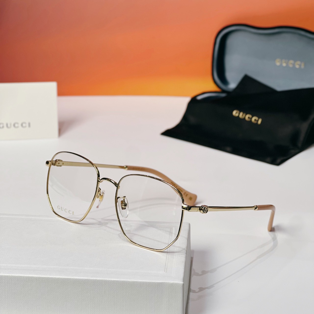 Kính GUCCI