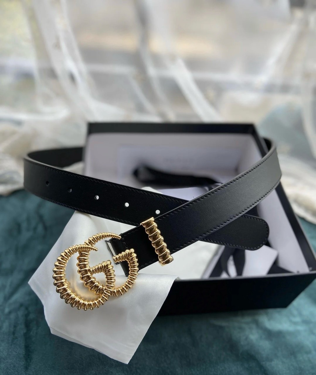 Belt Gucci logo