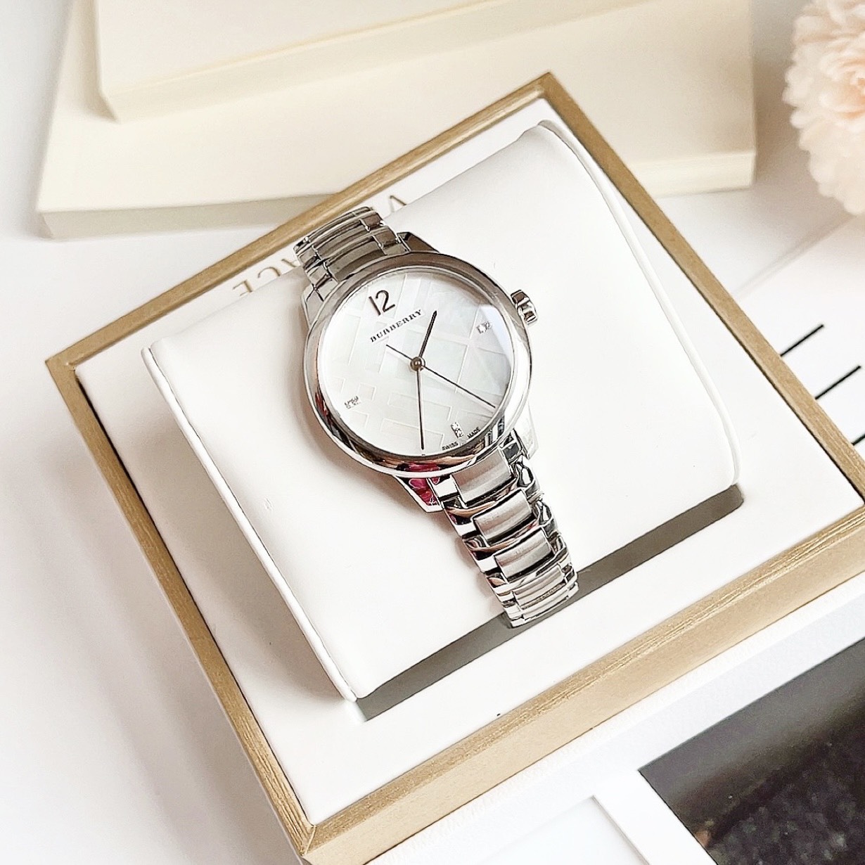 Đồng hồ Burberry