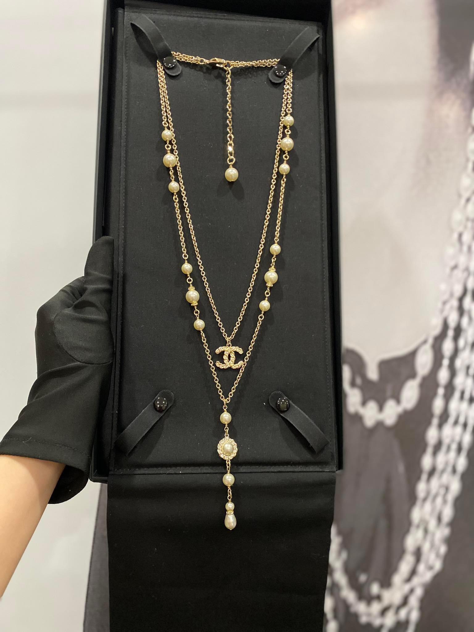 Vòng cổ Chanel
