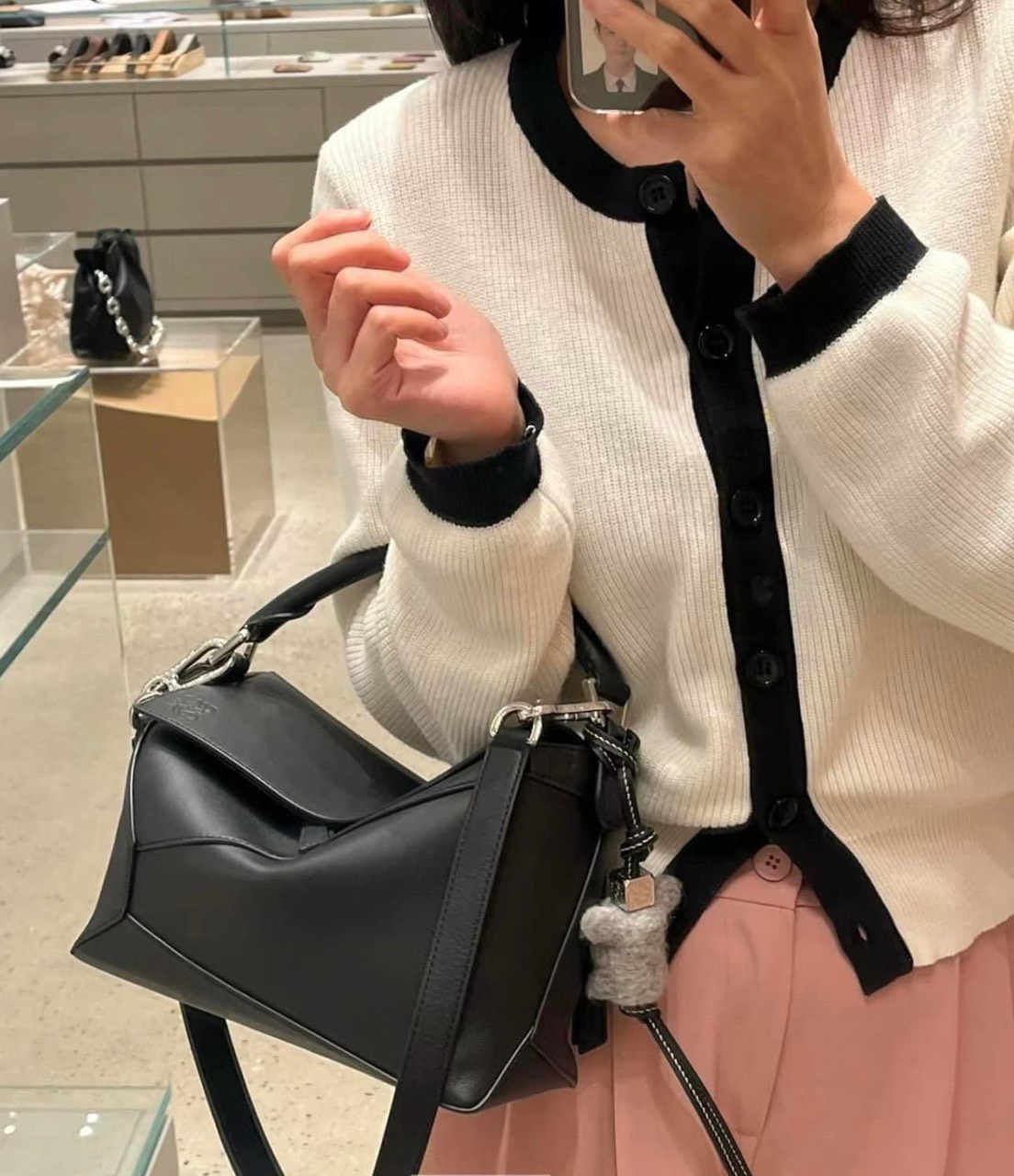Túi Loewe puzzle đen small