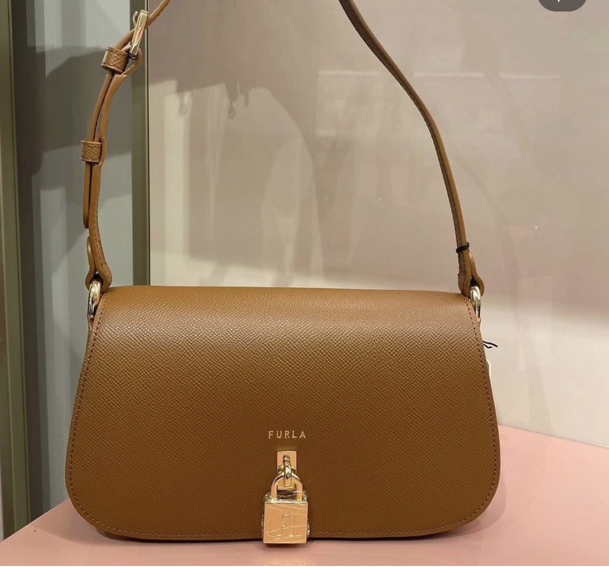 Túi Furla artemis small
