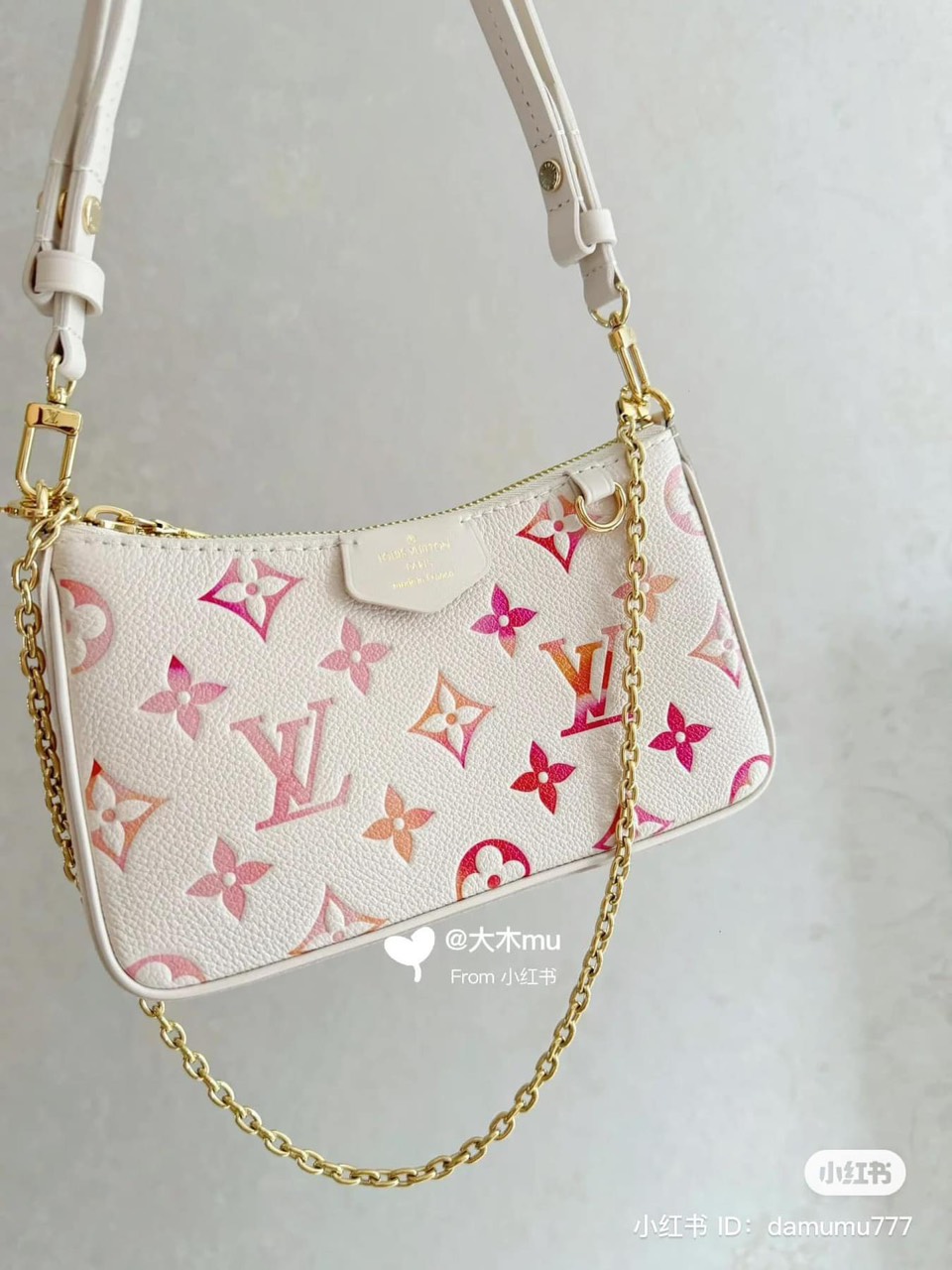 Túi  Louis Vuitton easy pouch