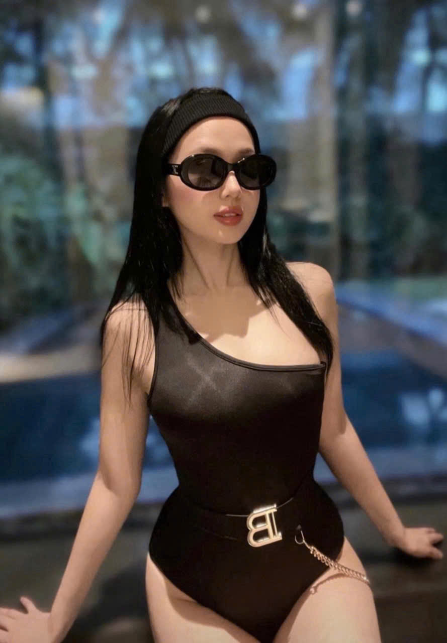 Kính Celine triomphe
