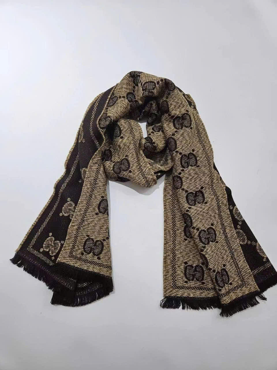 Khăn Gucci logo Nhỏ