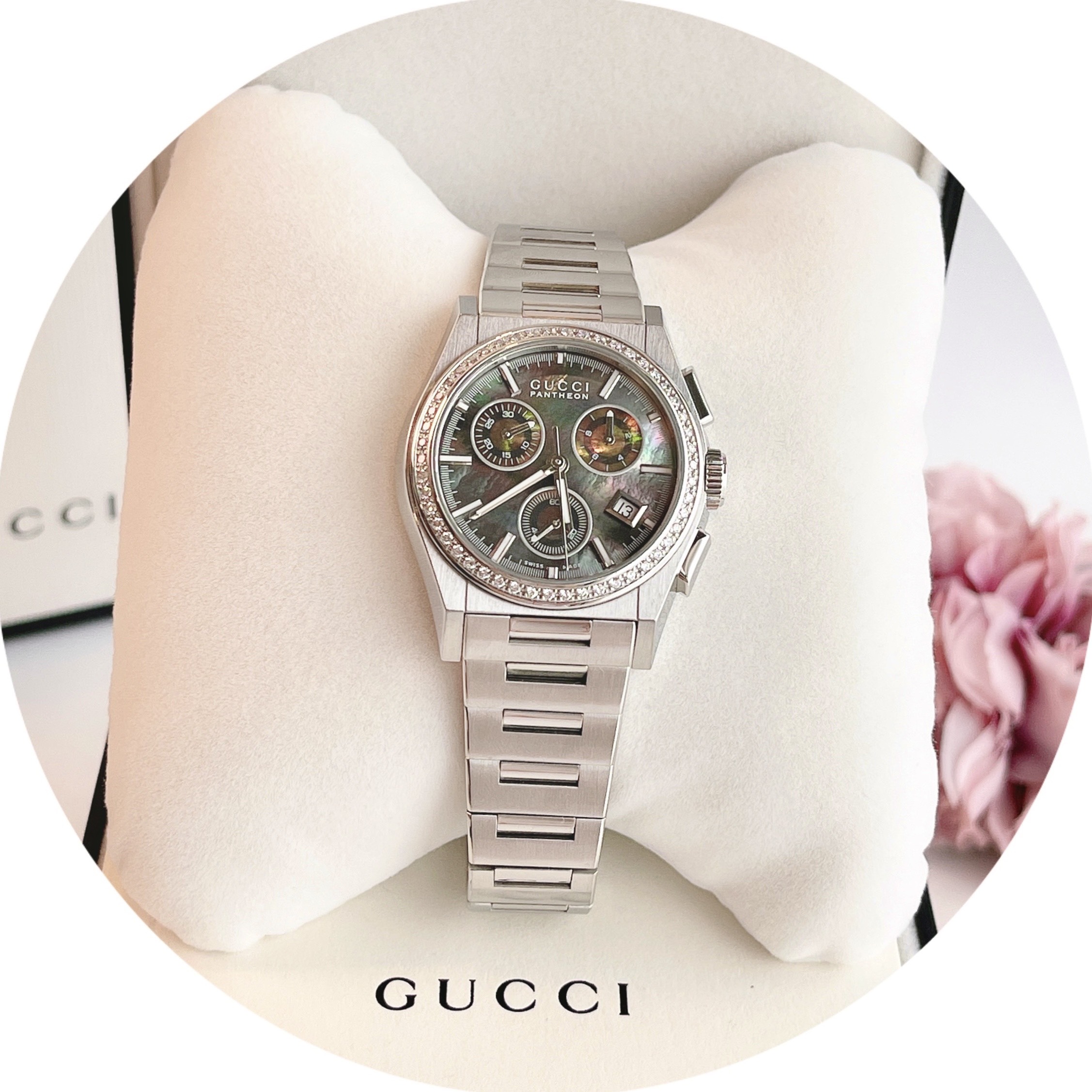 Đồng hồ Gucci Pantheon Mother of Pearl Dial diamond watch