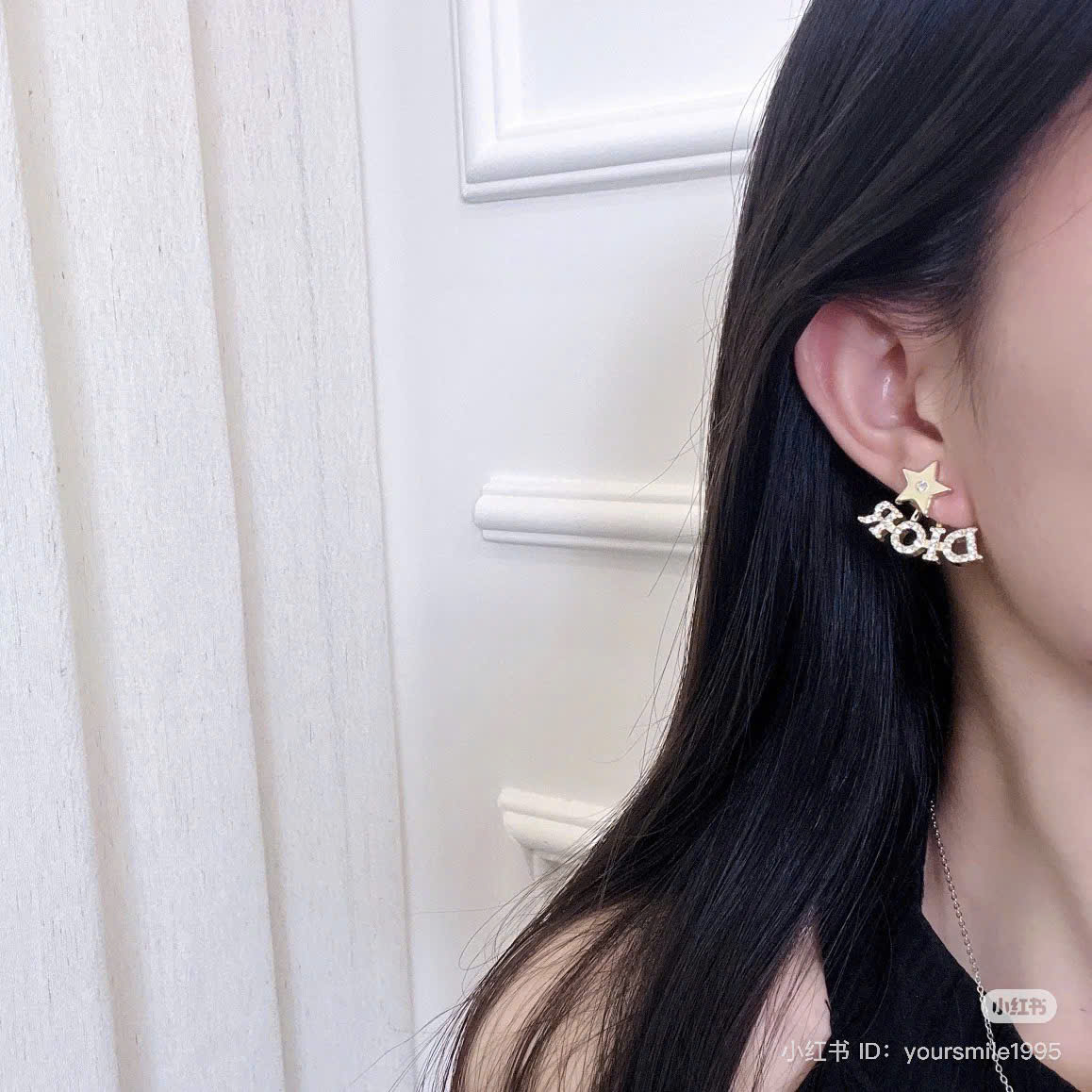 Bông tai Dior