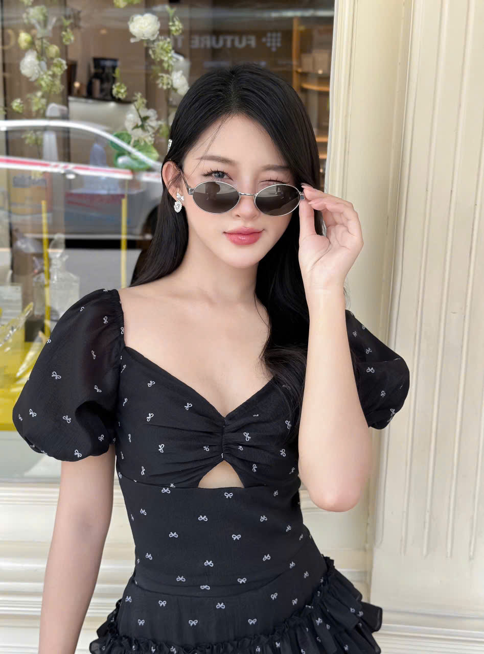 Kính Yves Saint Laurent