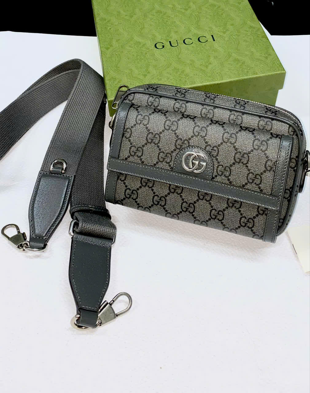 Gucci ophidia crossbody xám