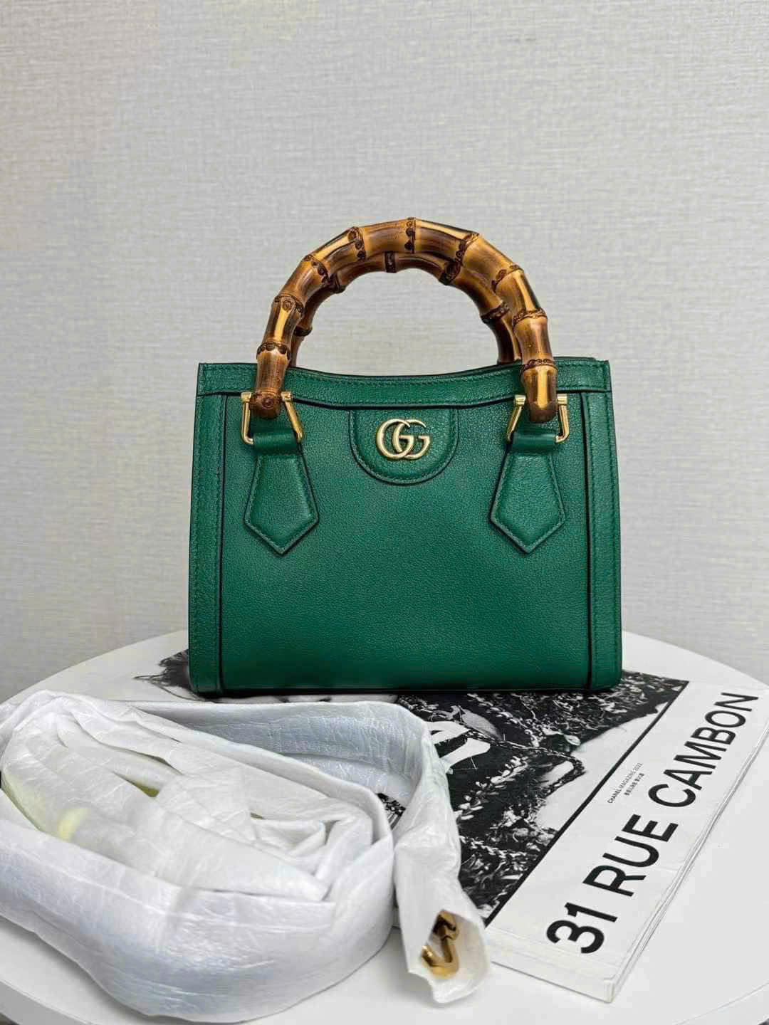 Túi xách Gucci Diana