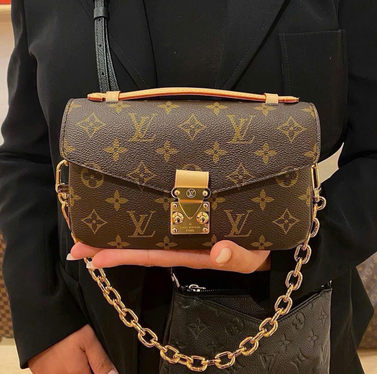 Lv Metis eastwest mono