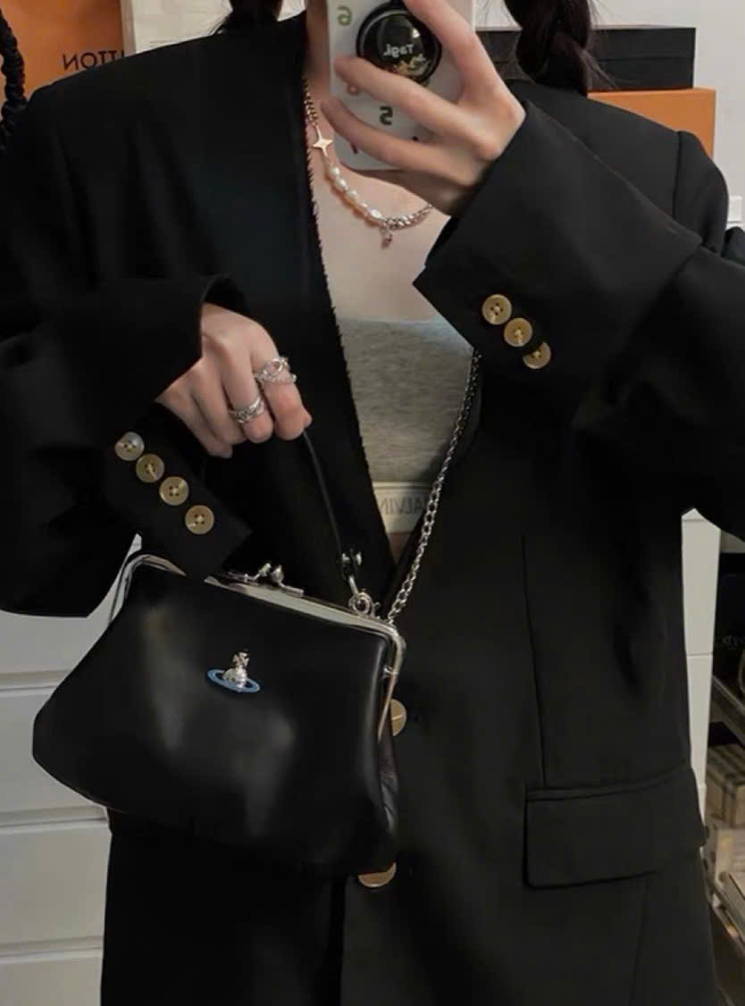 Túi Vivienne Westwood