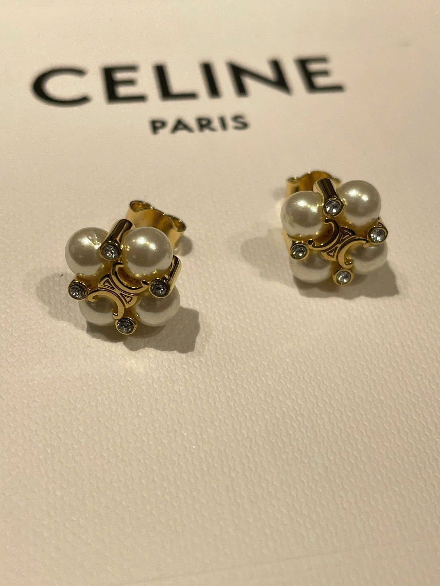 Bông tai Celine