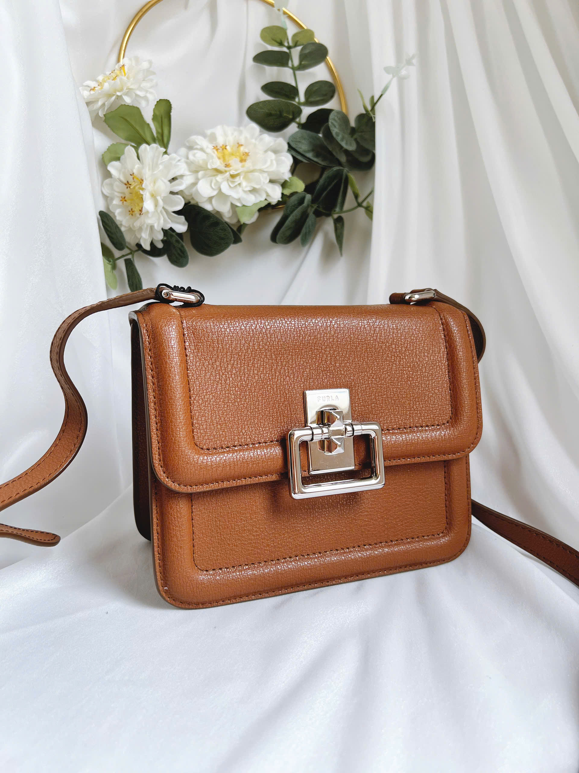 Túi Furla villa