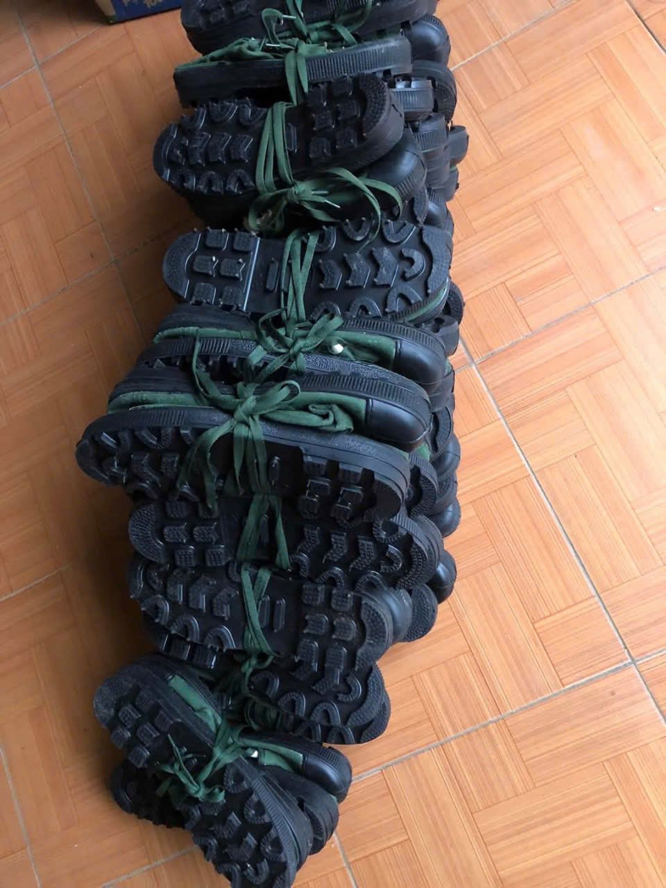 Giày vải chiến sĩ