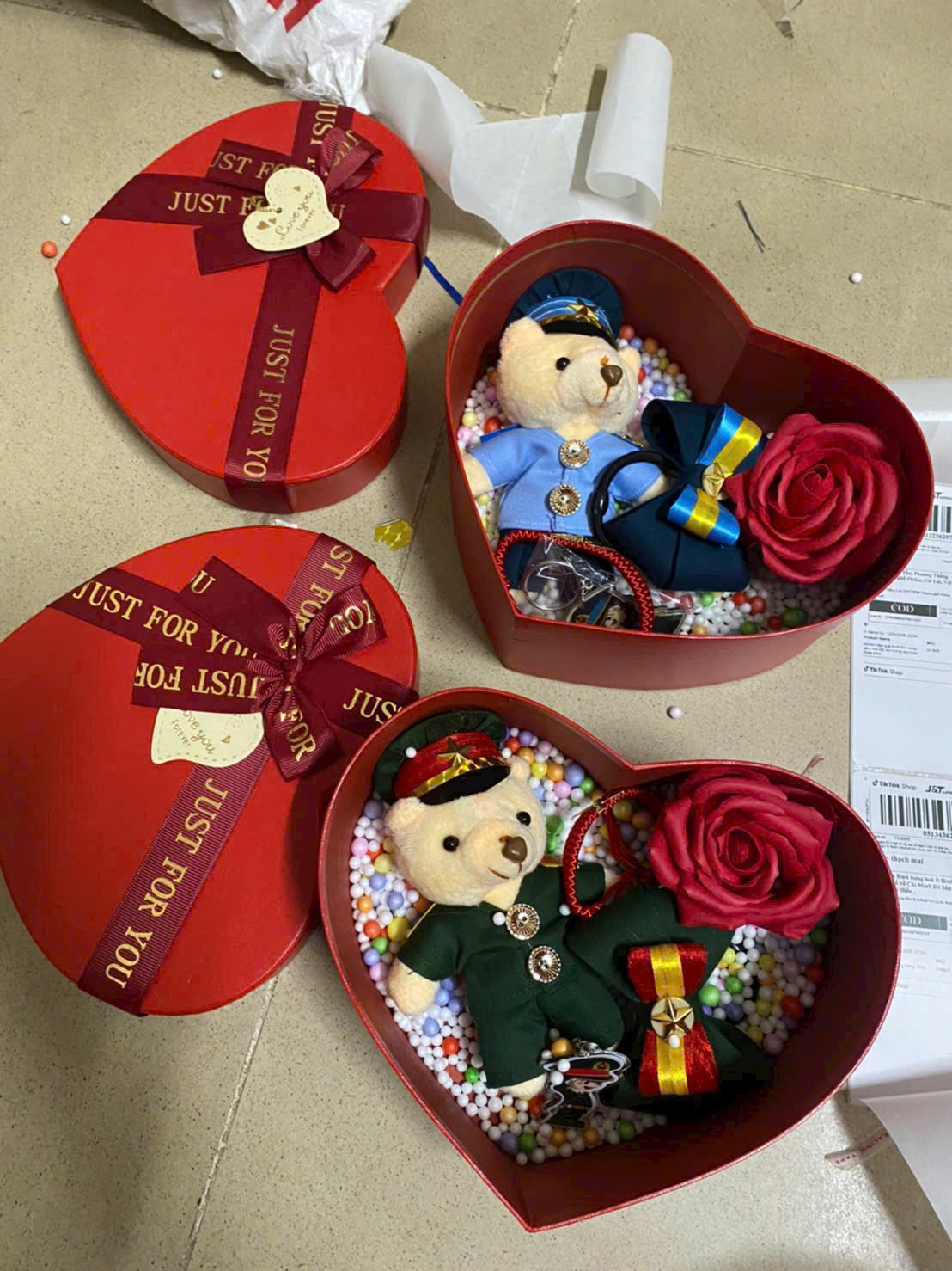 Hộp Quà Gấu Bông Hoa Hồng Trái Tim Dễ Thương Cao Cấp