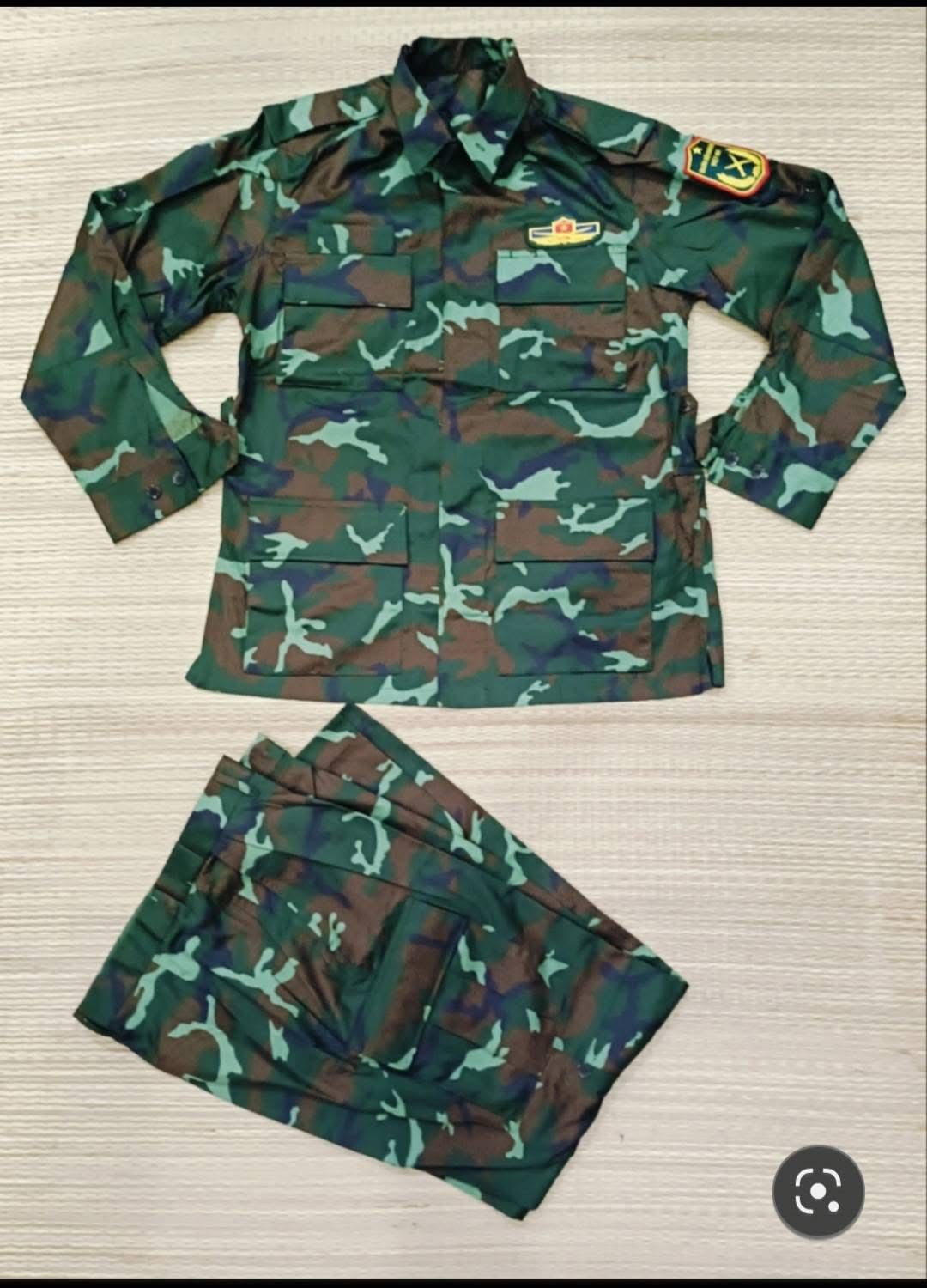 Quần áo rằn ri K20