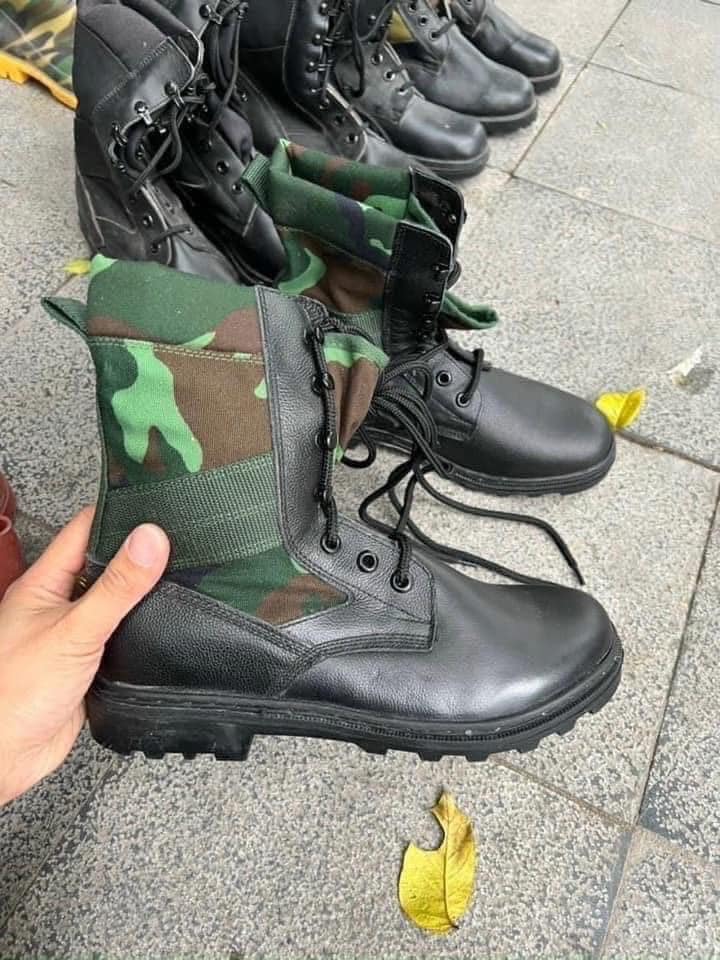 Ghệt cao cổ sĩ quan