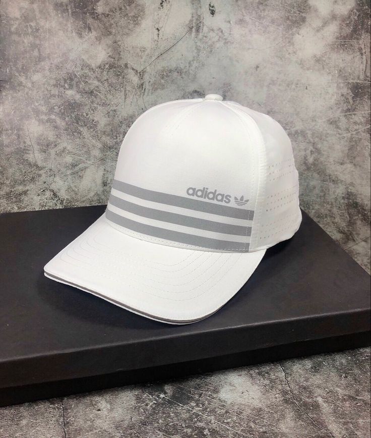 Mũ lưỡi trai basic