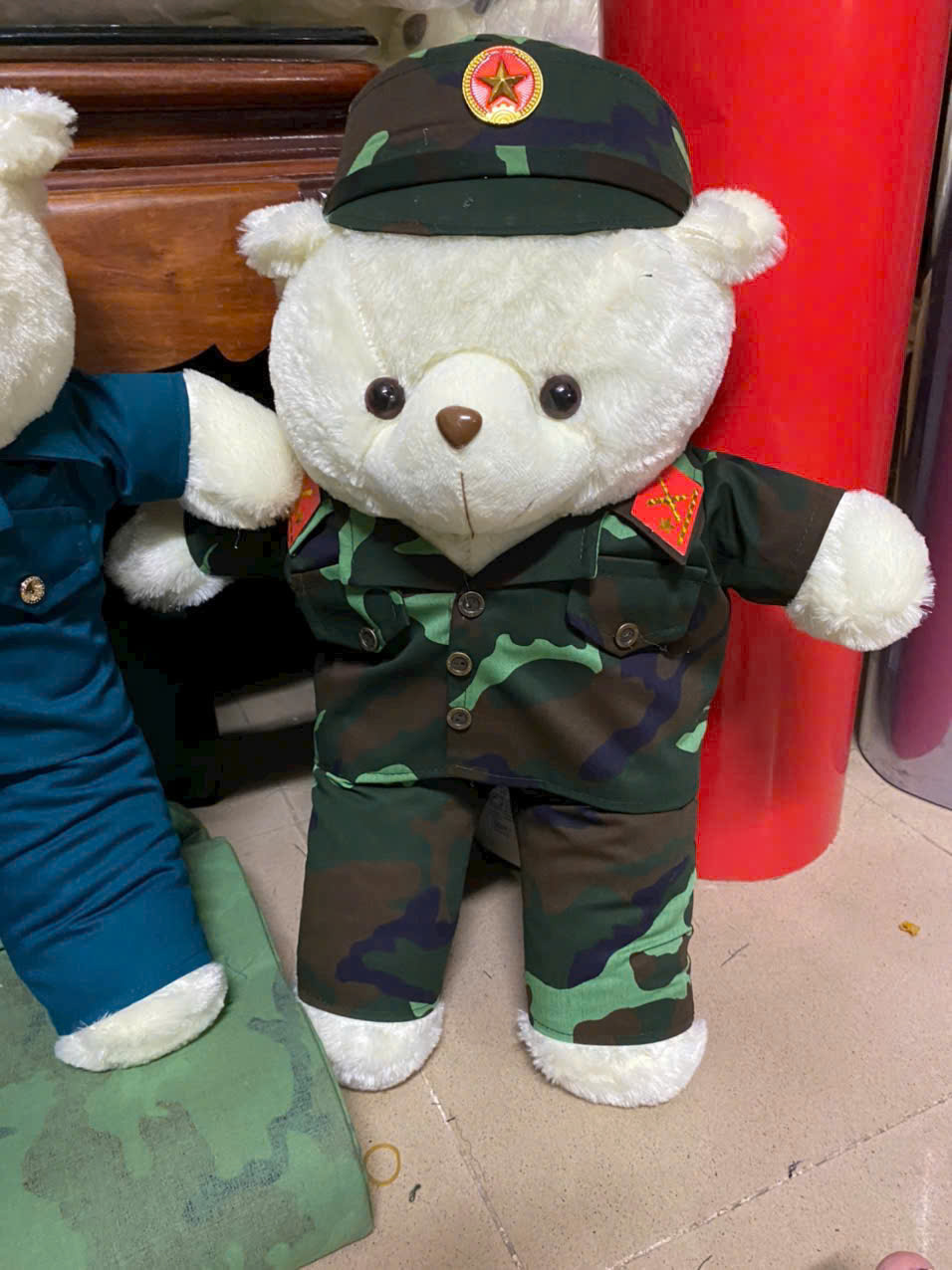 Gấu bông mặc quân phục chiến sĩ dễ thương làm quà tặng