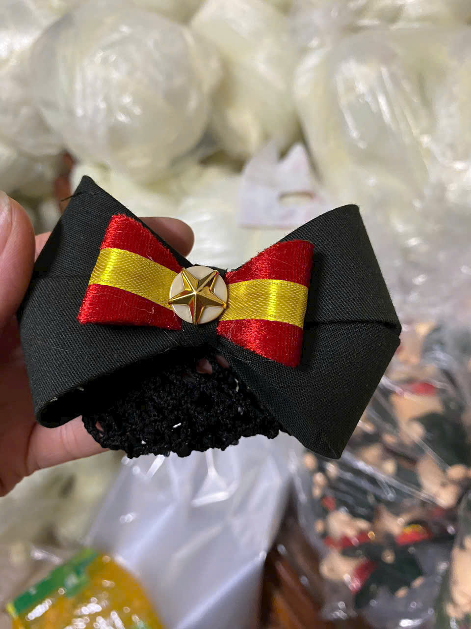 Nơ cột tóc handmade phong cách chiến sĩ dễ thương