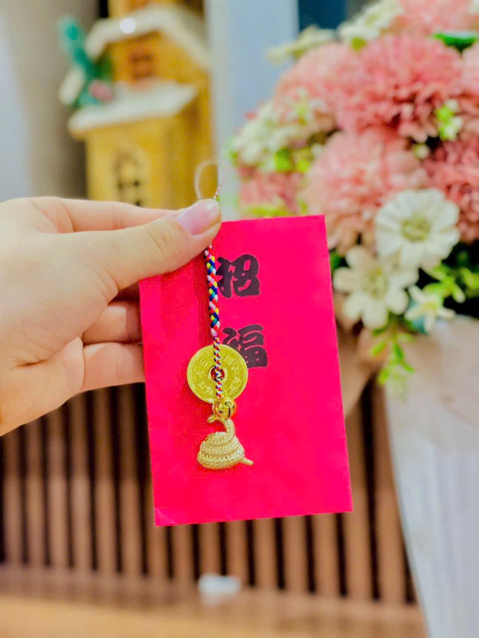 Đồng tiền Rắn vàng may mắn