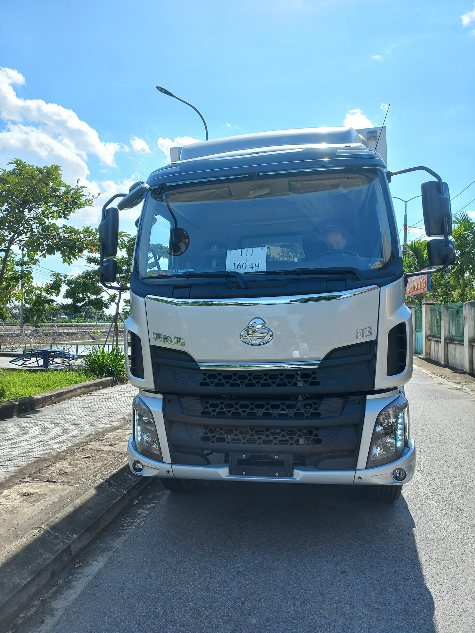 XE TẢI THÙNG CHENGLONG M3 170HP 4X2
