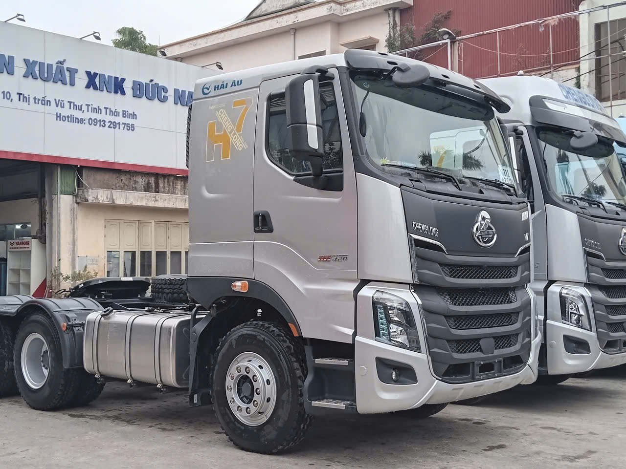 XE ĐẦU KÉO CHENGLONG 420HP ( Nóc thấp- Cầu Láp, Giằng V) 6x4