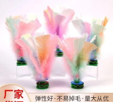 cầu lông gà màu macaron