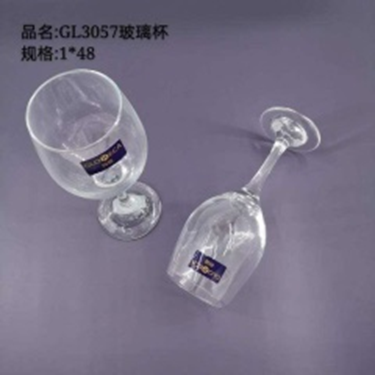 cốc rượu vang
