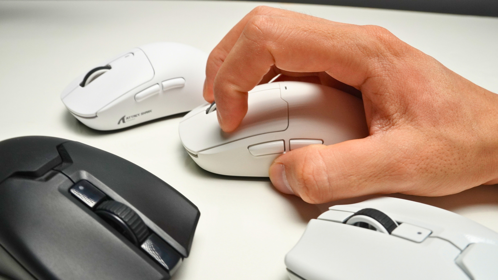 CHUỘT KHÔNG DÂY PHÙ HỢP NHẤT KIỂU CLAW GRIP