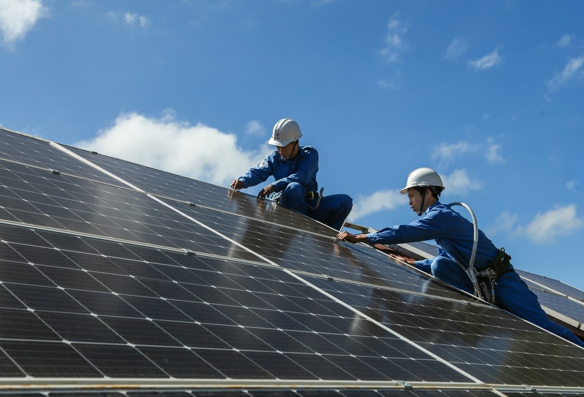 Thông báo của EVN về giá mua điện mặt trời mái nhà năm 2024