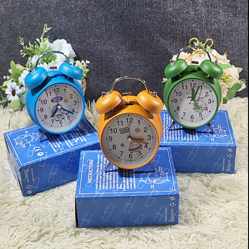 Tại Sao Bạn Nên Mua Đồng Hồ Chuông Reo Báo Thức Size Lớn 4 Inch In Hình Hoạt Hình Cute - 3304HH Tại Khosivn?