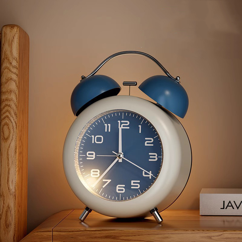 Đồng Hồ Chuông Reo Để Bàn Kim Trôi Có Báo Thức Và Đèn LED - DHF18