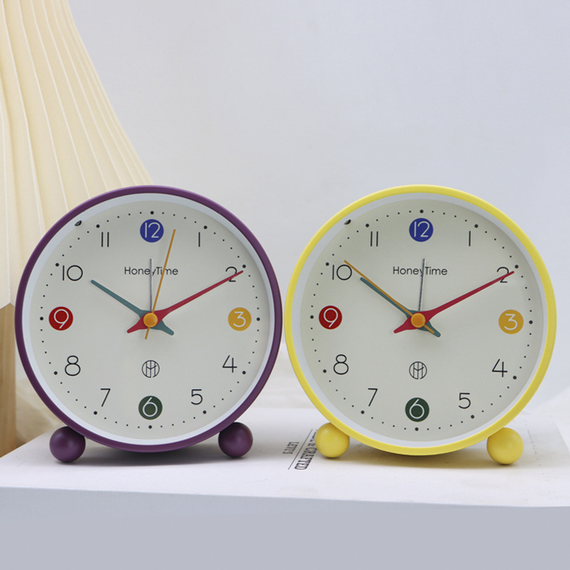 Tại Sao Bạn Nên Mua Đồng hồ Chuông Reo Báo Thức Để Bàn Màu Pastel Hiện Đại Có LED Thiết Kế Tối Giản Decor Mọi Không Gian HL-2131 Tại Khosivn?
