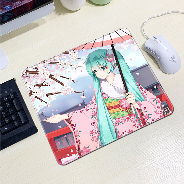 Lót Chuột Nhỏ 21 x 26cm Với Hơn 90+ Mẫu Dễ Thương Có Bo Viền - Mã 02
