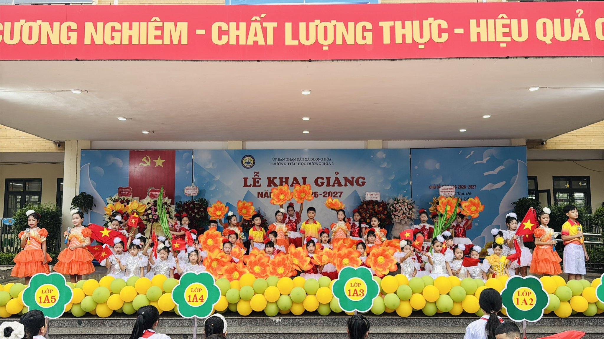 RỘN RÀNG NGÀY KHAI TRƯỜNG – TRƯỜNG TIỂU HỌC DƯƠNG HÒA 3 CHÀO NĂM HỌC MỚI