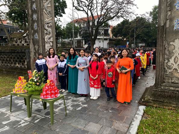 TRƯỜNG TIỂU HỌC YÊN SỞ TỔ CHỨC HOẠT ĐỘNG TRẢI NGHIỆM  TẠI DI TÍCH LỊCH SỬ QUÁN GIÁ CHO HỌC SINH