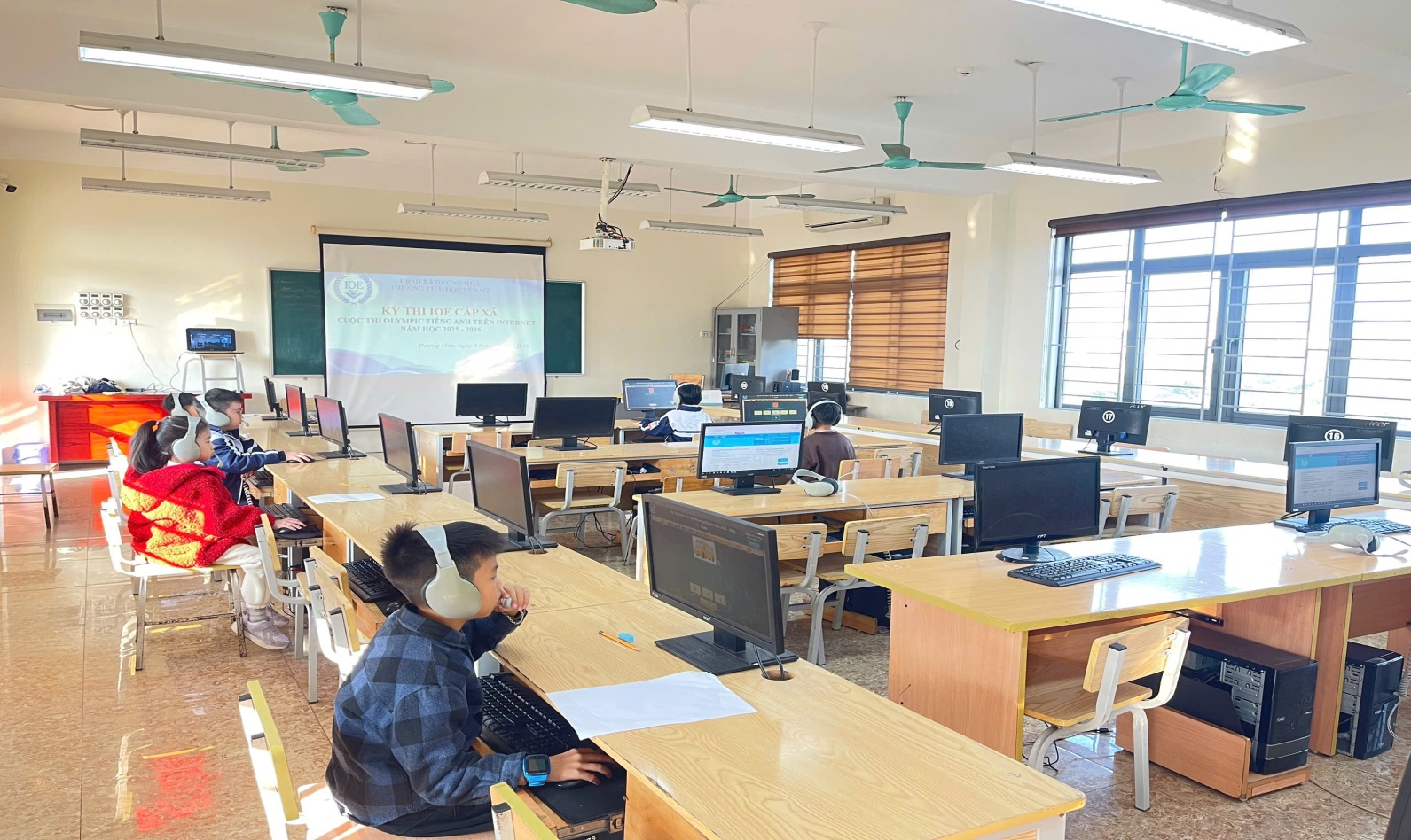 Trường Tiểu học Yên Sở tổ chức thành công cuộc thi Olympic Tiếng Anh trên Internet (IOE) cấp xã năm học 2025–2026