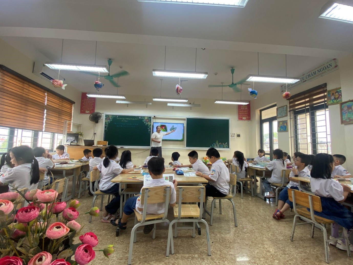 BỒI DƯỠNG CHUYÊN MÔN, PHÁT HUY SÁNG TẠO  TRONG HỘI THI GIÁO VIÊN GIỎI CẤP TRƯỜNG BỒI DƯỠNG CHUYÊN MÔN, PHÁT HUY SÁNG TẠO  TRONG HỘI THI GIÁO VIÊN GIỎI CẤP TRƯỜNG