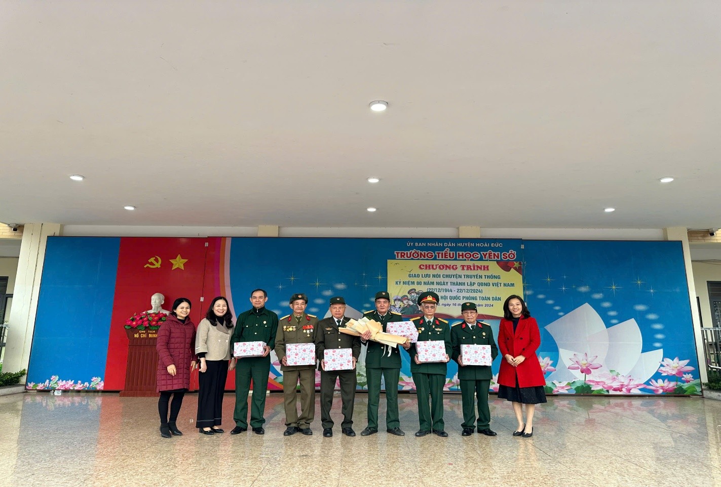 TRƯỜNG TIỂU HỌC YÊN SỞ CHÀO MỪNG 80 NĂM NGÀY THÀNH LẬP QUÂN ĐỘI NHÂN DÂN VIỆT NAM (22/12/1944 – 22/12/2024); 35 NĂM NGÀY HỘI QUỐC PHÒNG TOÀN DÂN (22/12/1989 – 22/12/2024).