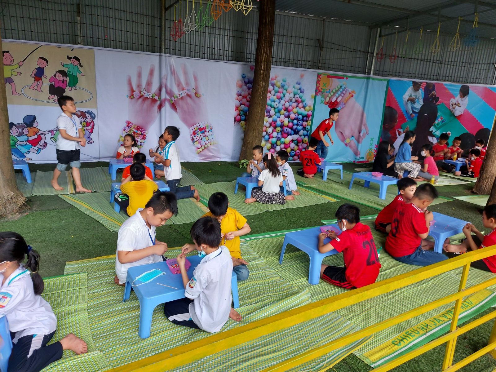 Trường Tiểu học Yên Sở tổ chức cho học sinh tham gia hoạt động trải nghiệm thực tế tại Cánh buồm xanh Park