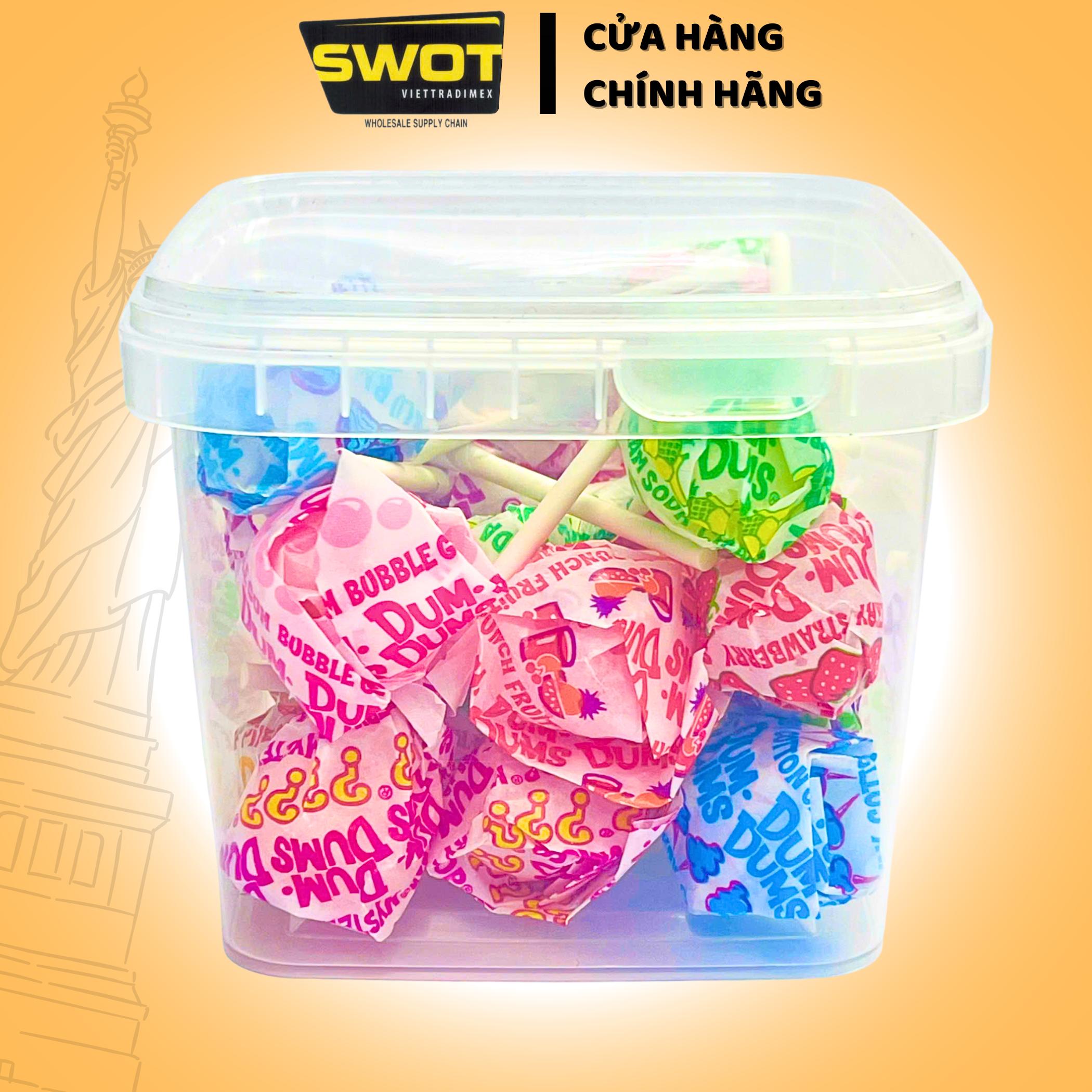 Kẹo Mút Dum Dum Original Mix Vị Cao Cấp Chính hãng của Mỹ, Kẹo hương trái cây nhiều vị, Đồ ăn vặt chua ngọt vừa phải, Candy món ăn vặt cho trẻ nhỏ và người lớn Ăn vặt Food Candy Dâu - SWOT