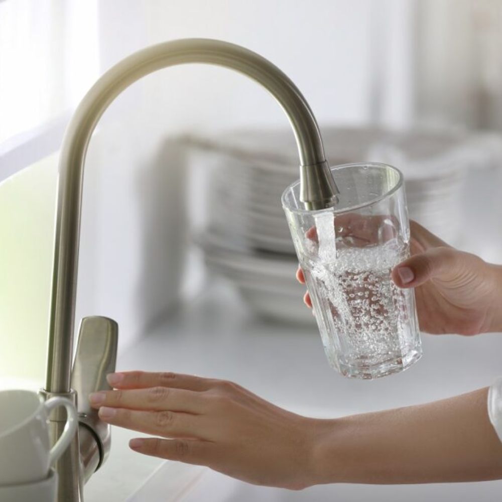 Ưu và nhược điểm khi sử dụng máy lọc nước sinh hoạt tại vòi