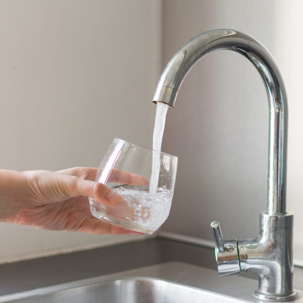 Nước máy có uống được không? Cách dùng để đảm bảo an toàn
