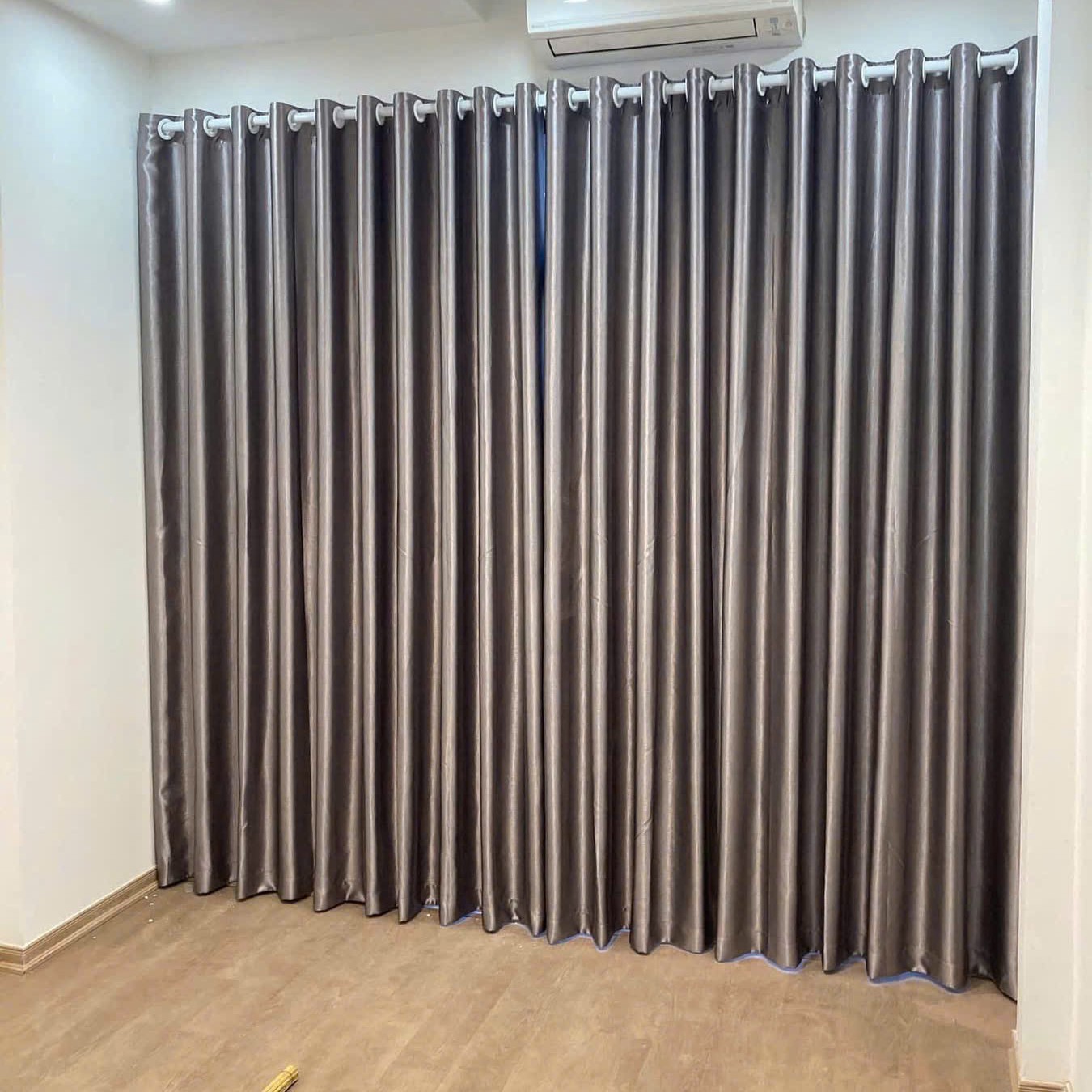 Rèm vải chống nắng cho căn hộ chung cư
